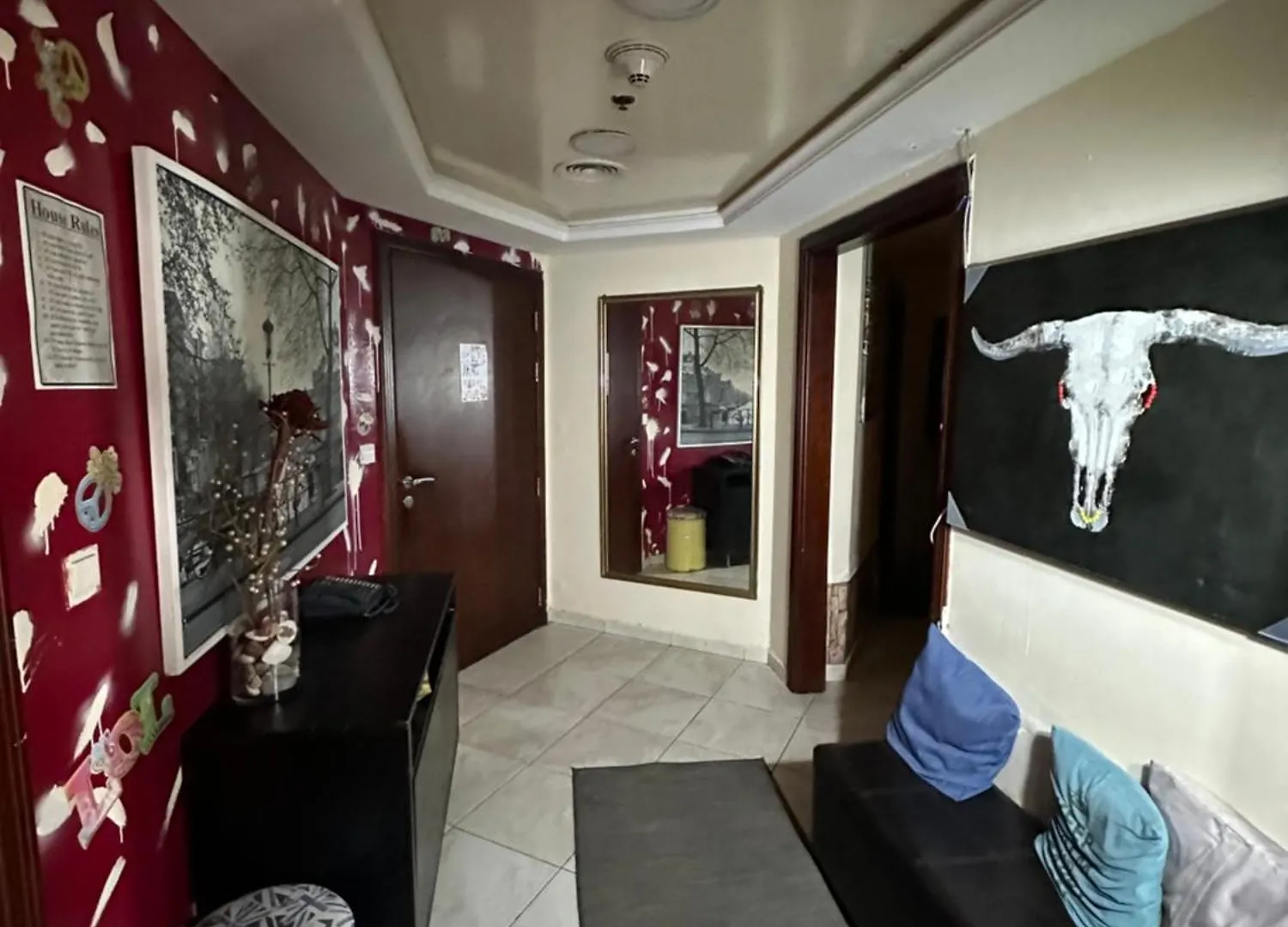 דירות דובאי Backpackers Zone